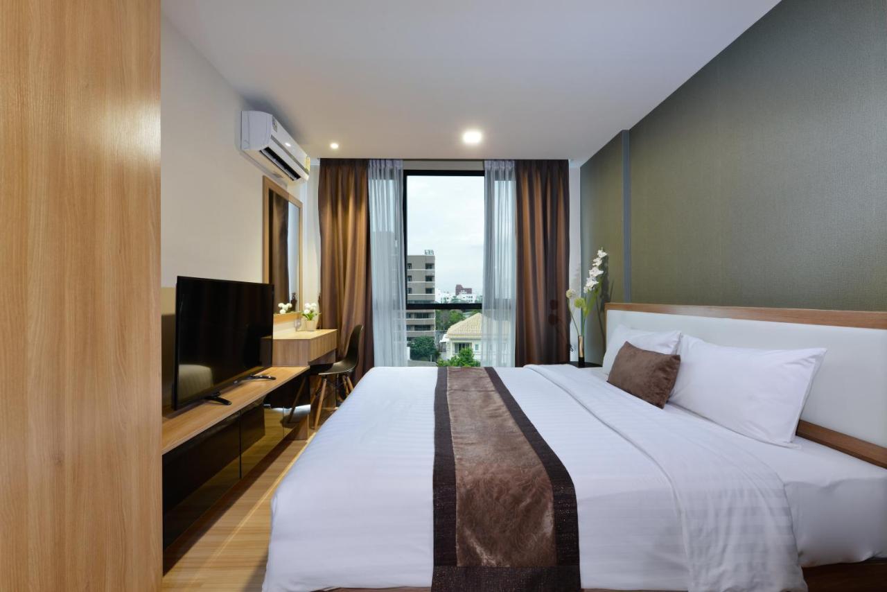 Ramada By Wyndham Bangkok Ten Ekamai Residences Exteriér fotografie