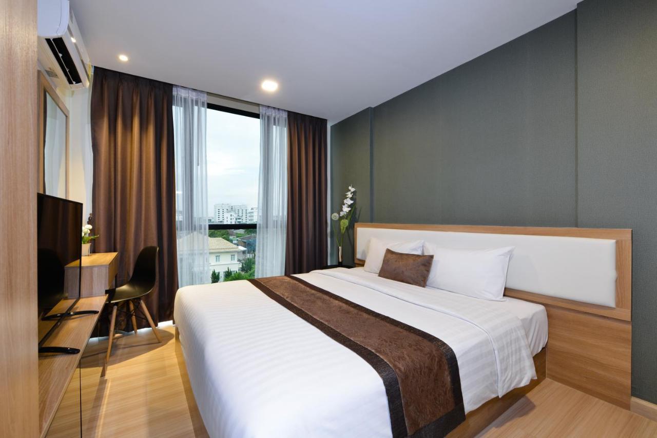 Ramada By Wyndham Bangkok Ten Ekamai Residences Exteriér fotografie