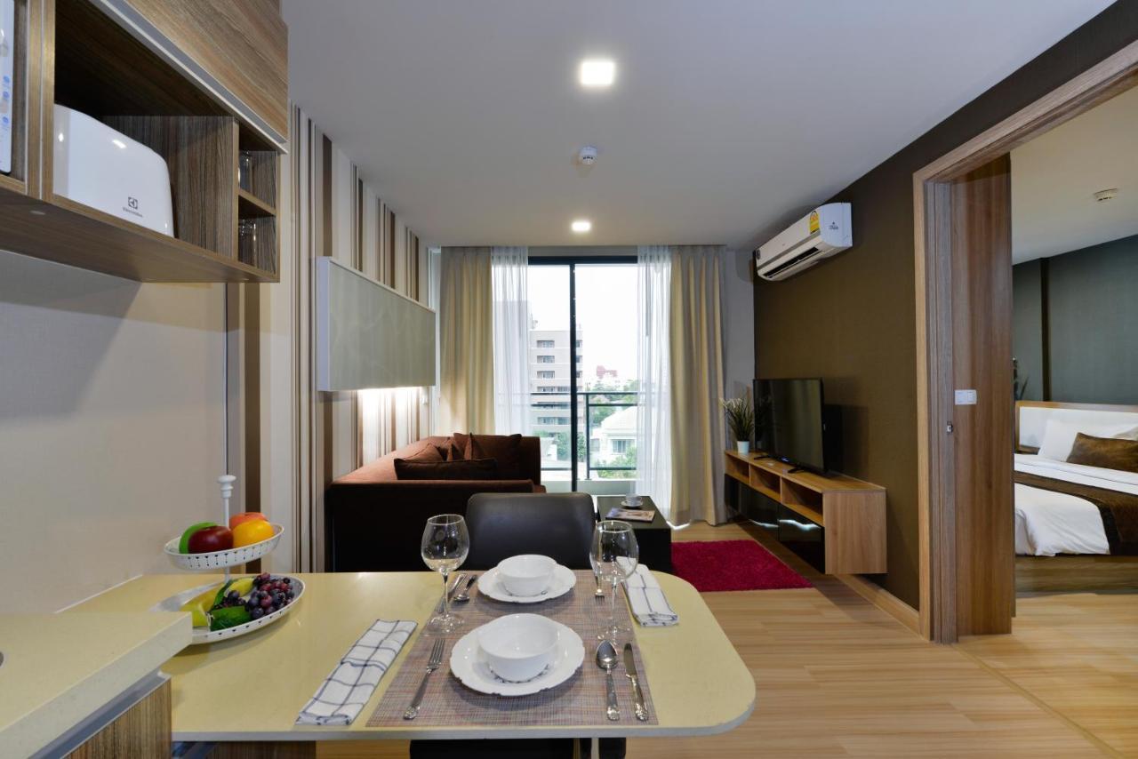 Ramada By Wyndham Bangkok Ten Ekamai Residences Exteriér fotografie