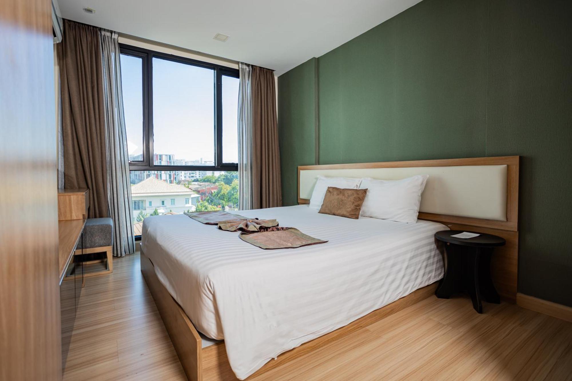 Ramada By Wyndham Bangkok Ten Ekamai Residences Exteriér fotografie