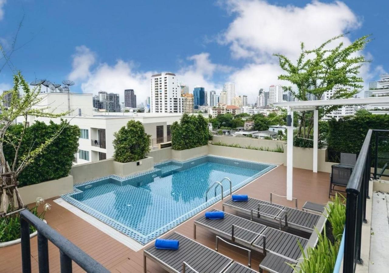 Ramada By Wyndham Bangkok Ten Ekamai Residences Exteriér fotografie